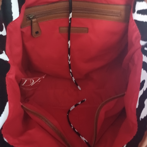 Diane Von Furstenberg Zebra Print Tote/Shoulder Bag - Picture 6 of 12